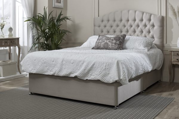 Lacey Chesterfield Buttoned Standing Headboard - Image 4