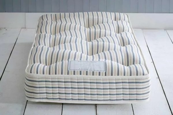 Orignal Kids Cotton 1000 Spring Natural Mattress - Image 2